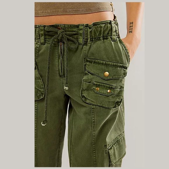 NWT FREE PEOPLE Women's XL Tahiti Kelp Green Low Rise Slouchy Ankle Cargo Pants - Picture 2 of 16